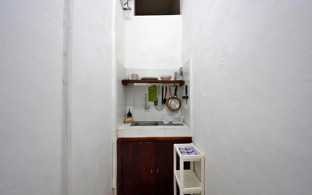 塞米亚克Kamar Kodel1公寓 印尼